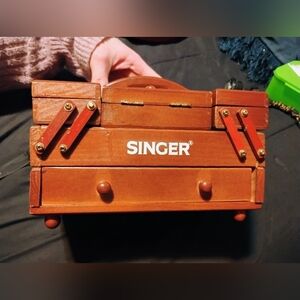 Vintage Singer Cantilever Wooden Sewing Box